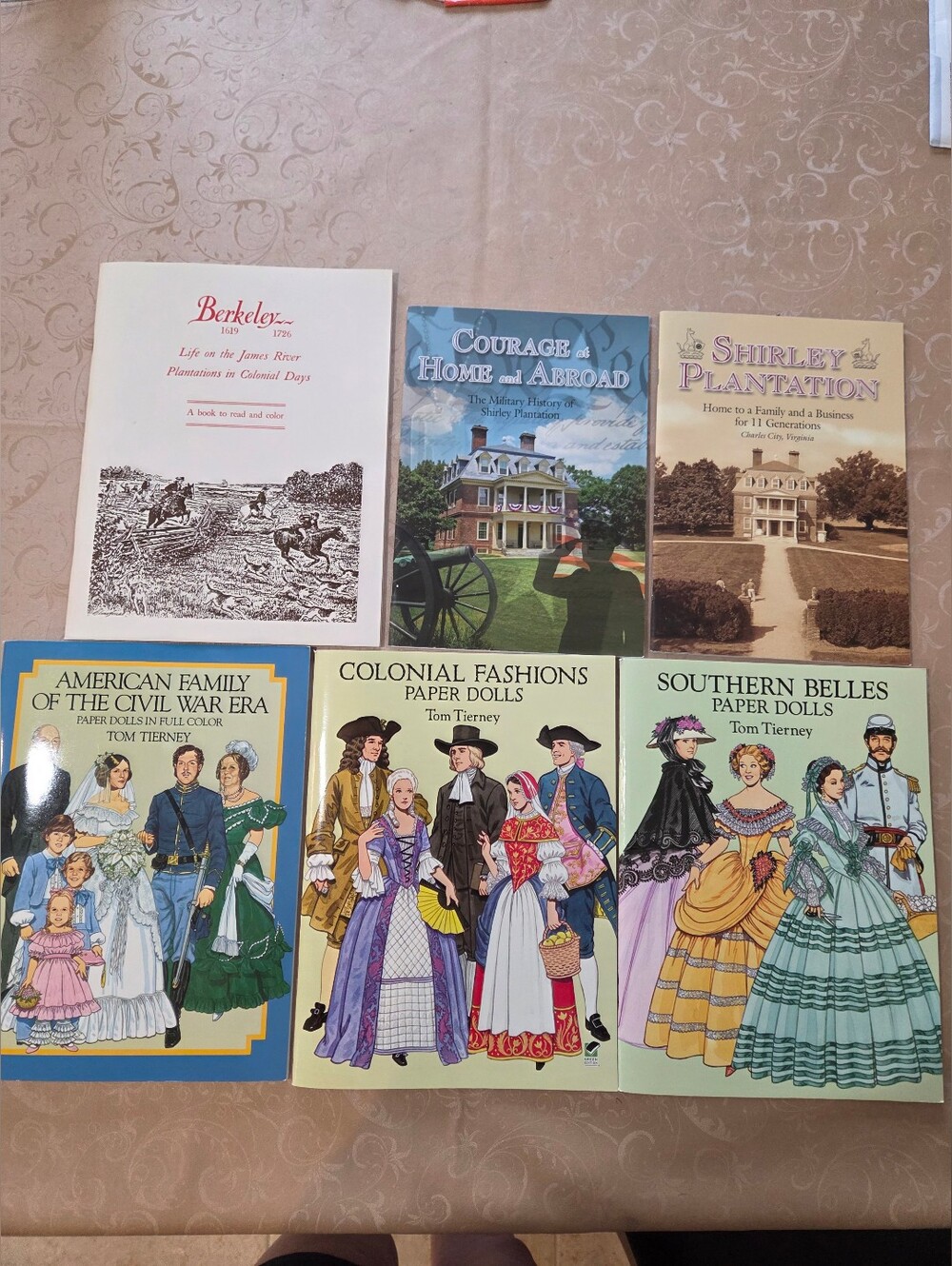 History Books Coloniel